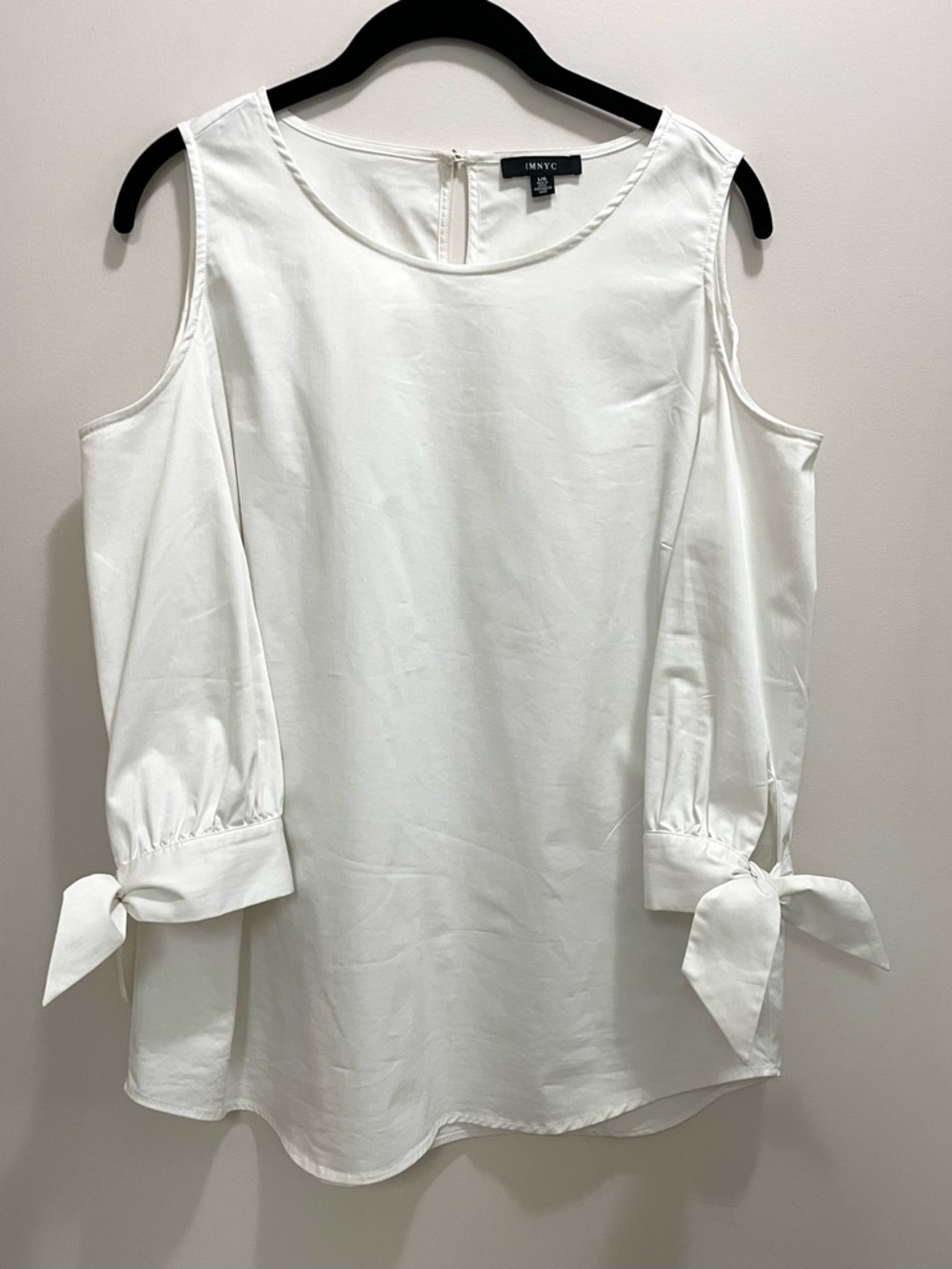Cold Shoulder Top M/L